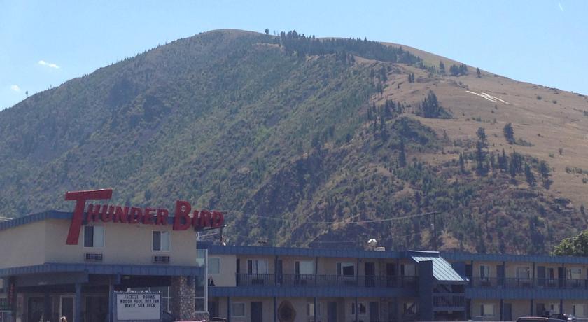 Отель Thunderbird Motel