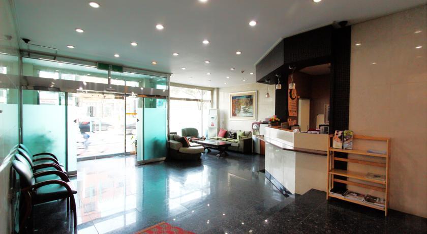 Hite Tourist Hotel