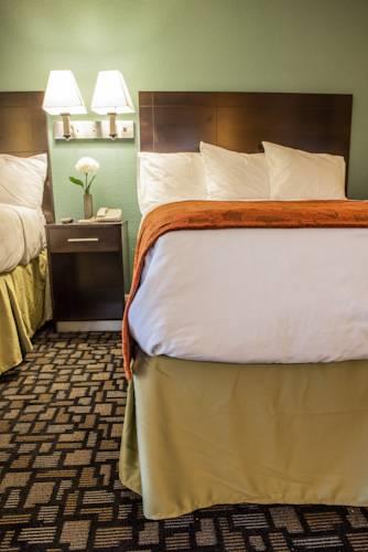 Отель Marinwood Inn & Suites