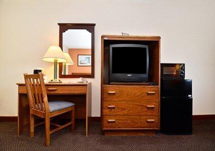 Отель Econo Lodge Sharon