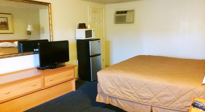 Отель Edgewood Motel