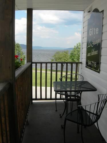 Мини-отель La Grange aux Hiboux Gîte et Restaurant B&B