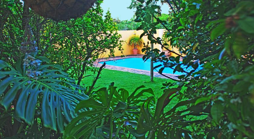 Мини-отель Vineyards Country Home B&B