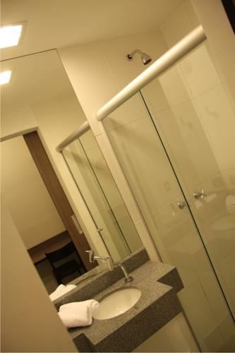 Отель i Hotel