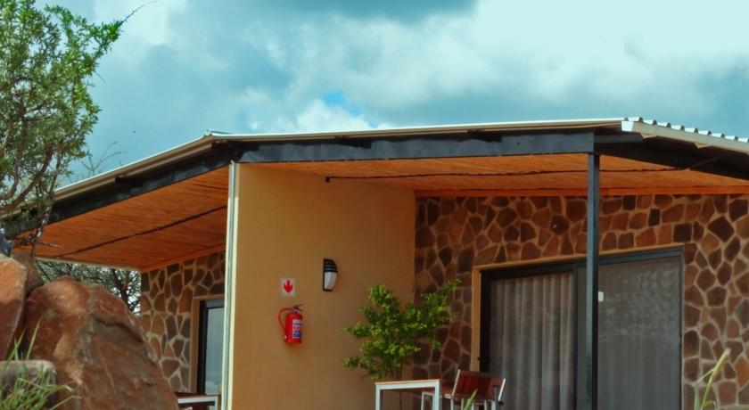 Отель Ovita Wildlife Restcamp