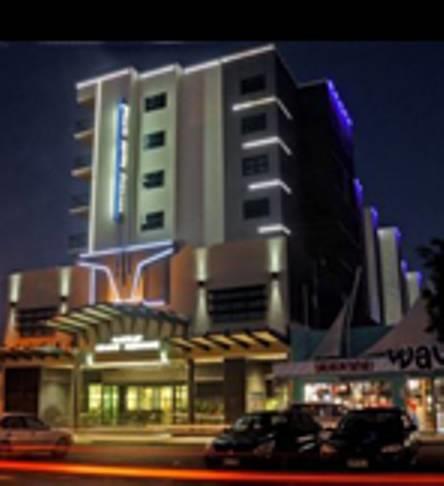 Отель Mackay Grande Suites