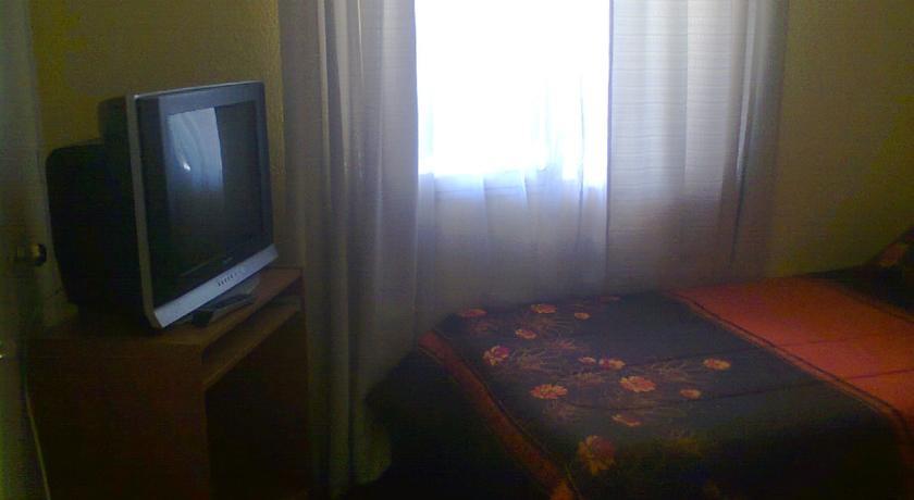 Отель Hostal Trillat