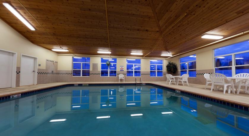 Отель Country Inn & Suites Houghton