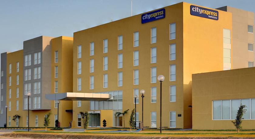 Отель City Express Salina Cruz