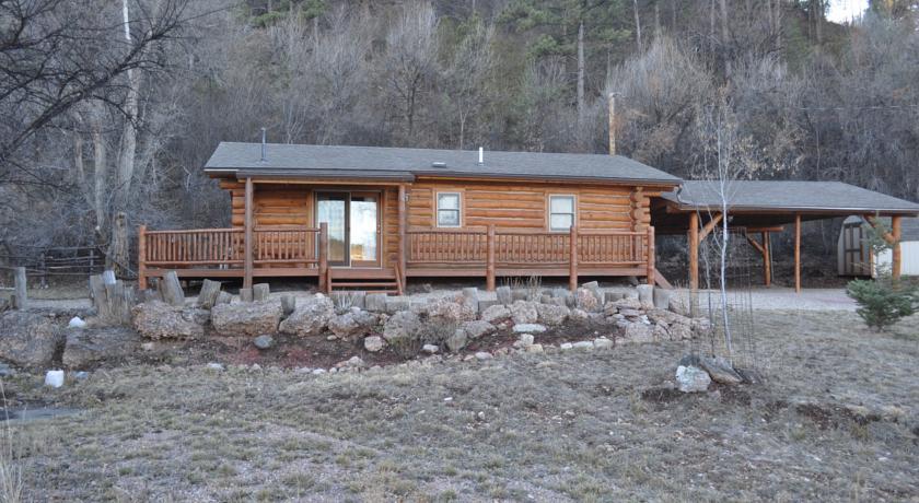 Апартаменты River Trail Log Cabin