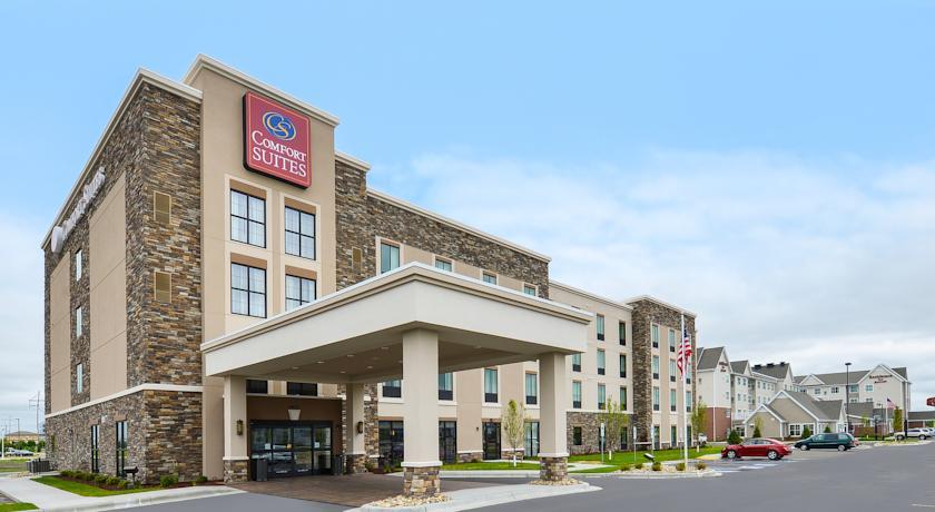 Отель Comfort Suites Fargo