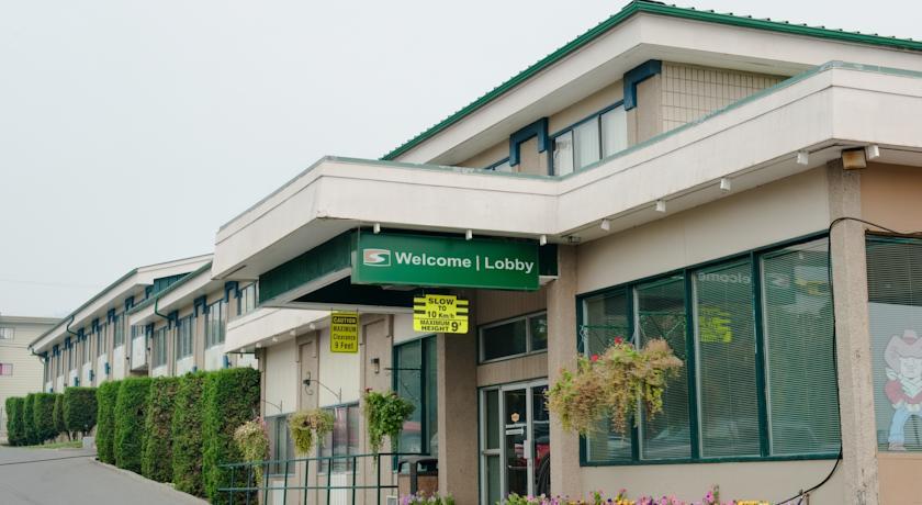 Отель Sandman Hotel & Suites Williams Lake