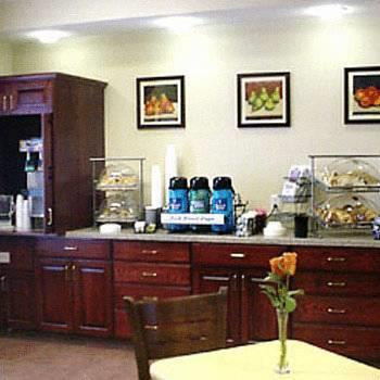 Отель Fairfield Inn Uniontown