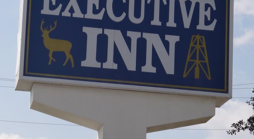 Отель Freer Executive Inn