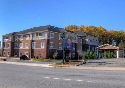 Отель Comfort Inn & Suites Orange