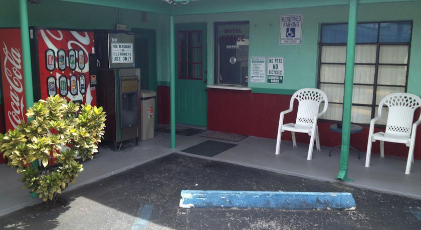 Отель Palms Inn