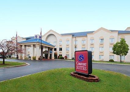 Отель Comfort Suites Fort Wayne