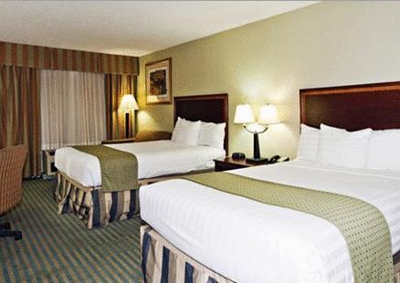 Отель Clarion Inn Fredericksburg