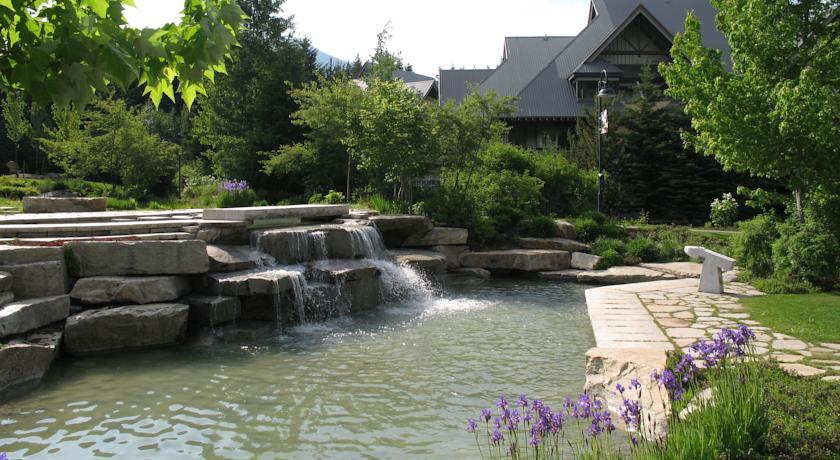 Апартаменты Whistler Retreats