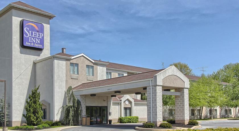 Отель Sleep Inn & Suites Lancaster County
