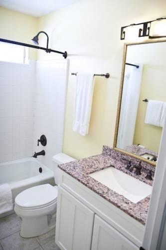 Апартаменты DeSoto Beach Bungalows