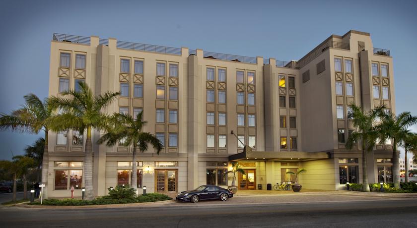 Отель The Wyvern Hotel Punta Gorda