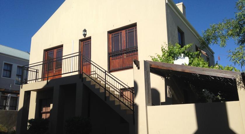 Fynbos Feniks Apartment