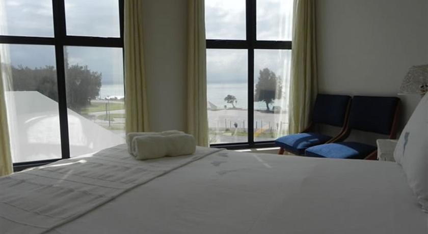 Апартаменты Santos Beach Apartment