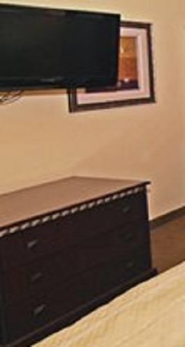 Отель Comfort Suites Palestine