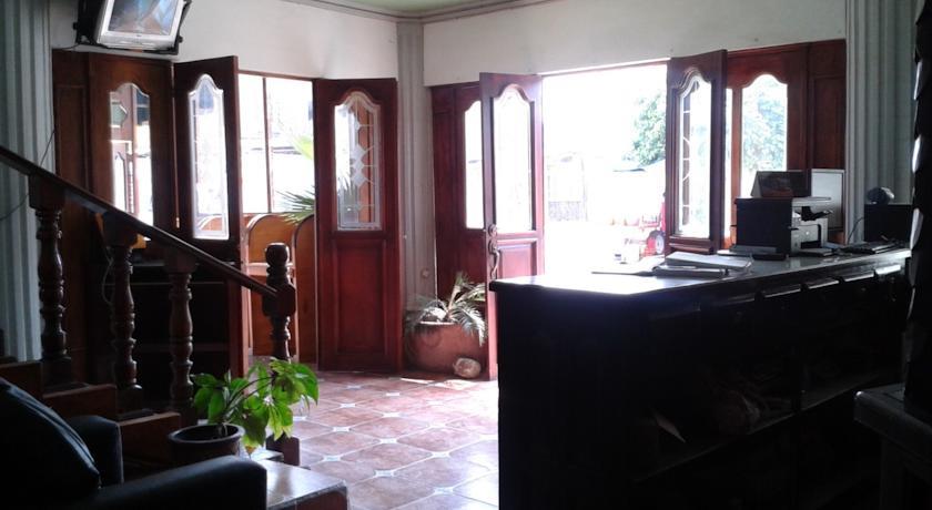 Отель Hotel La Quinta
