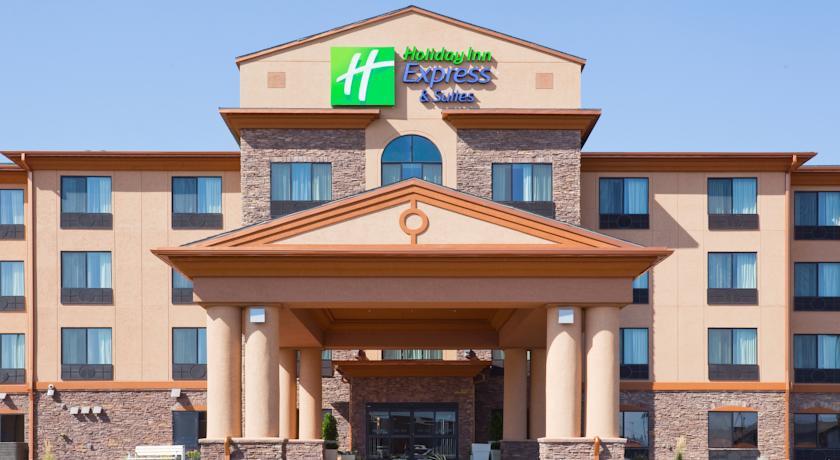 Отель Holiday Inn Express & Suites Sturgis