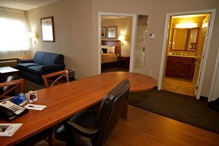 Отель Candlewood Suites Murfreesboro