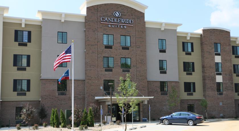 Отель Candlewood Suites Bloomington