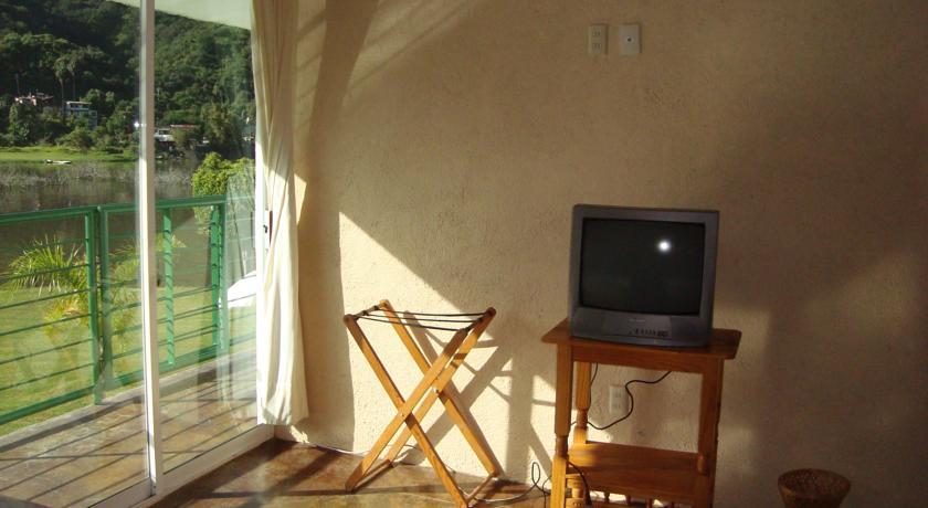 Отель Hotel Brisas del Lago