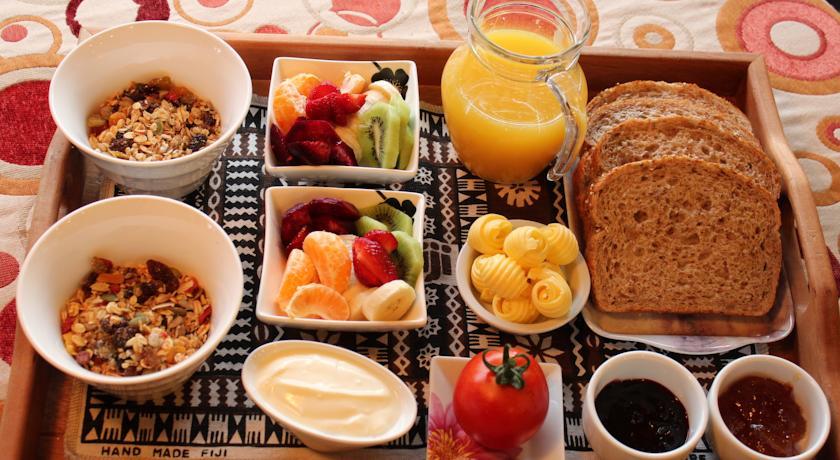 Мини-отель Annick House Bed and Breakfast