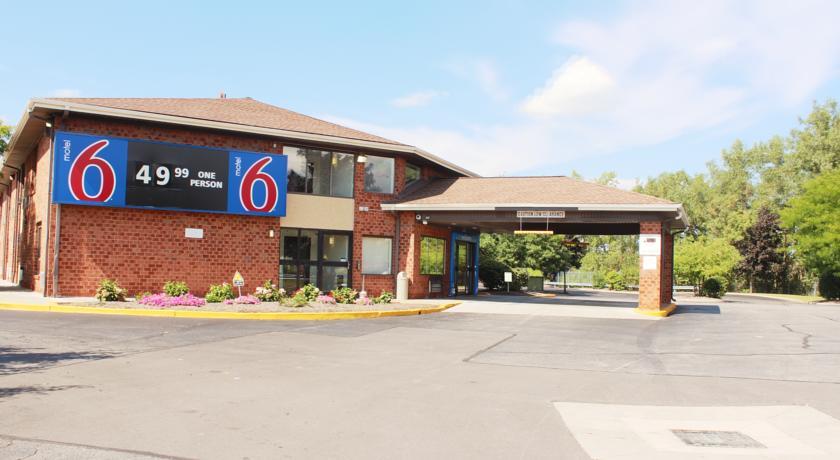 Отель Motel 6 Rochester Airport