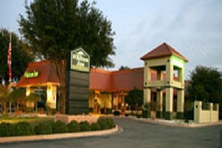 Отель Whitten Inn University