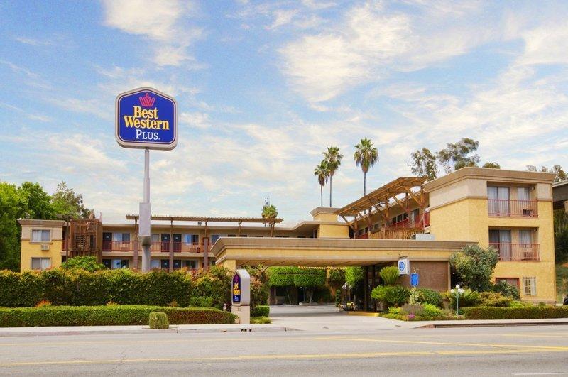 Отель Best Western Plus Eagle Rock Inn
