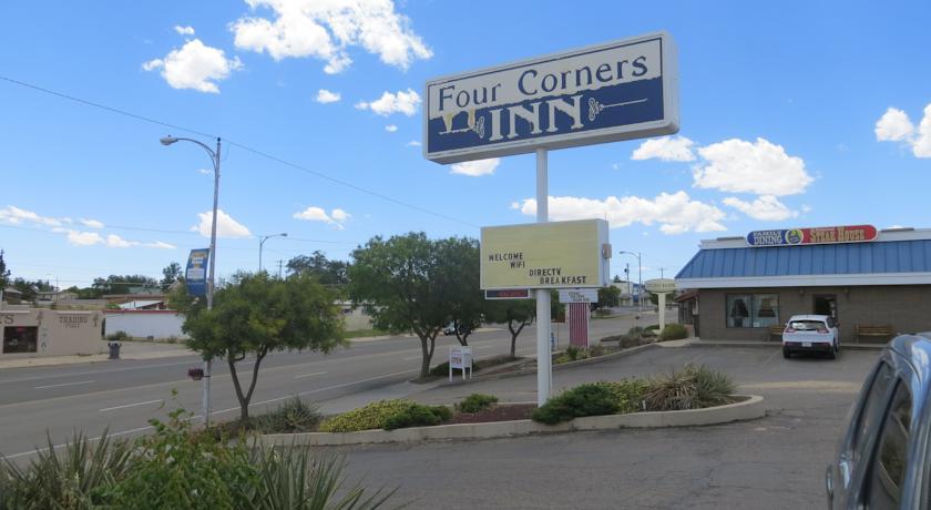 Отель Four Corners Inn