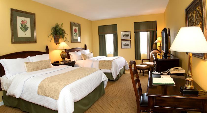 Отель Nassau Inn