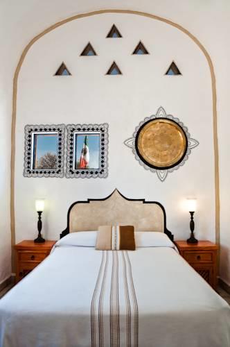 Отель Hotel Casa Blanca