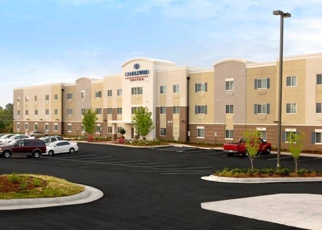 Отель Candlewood Suites Sidney