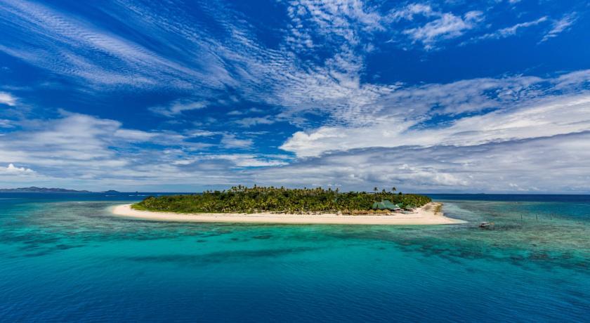 Отель Bounty Island Resort