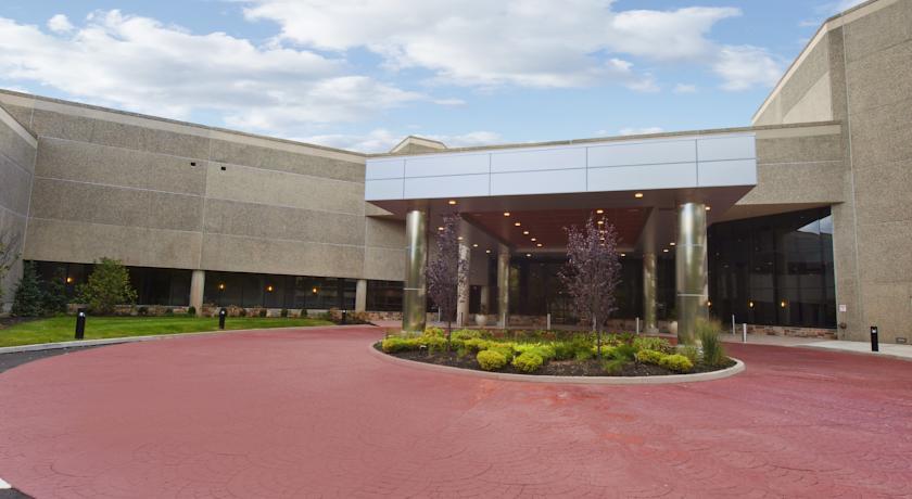 Отель Crowne Plaza Princeton
