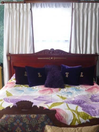 Мини-отель The Munroe Inn Bed and Breakfast
