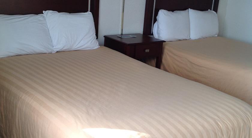 Отель Travelodge Bangor