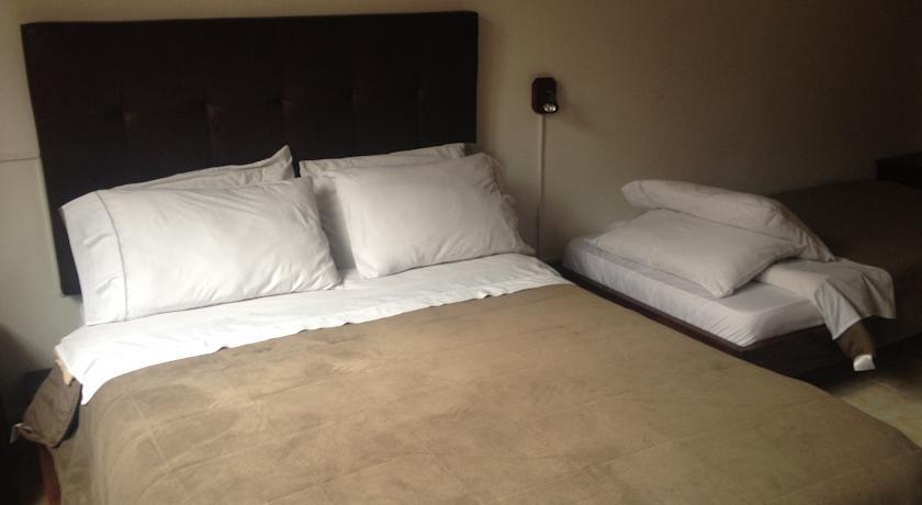 Eloina Hotel