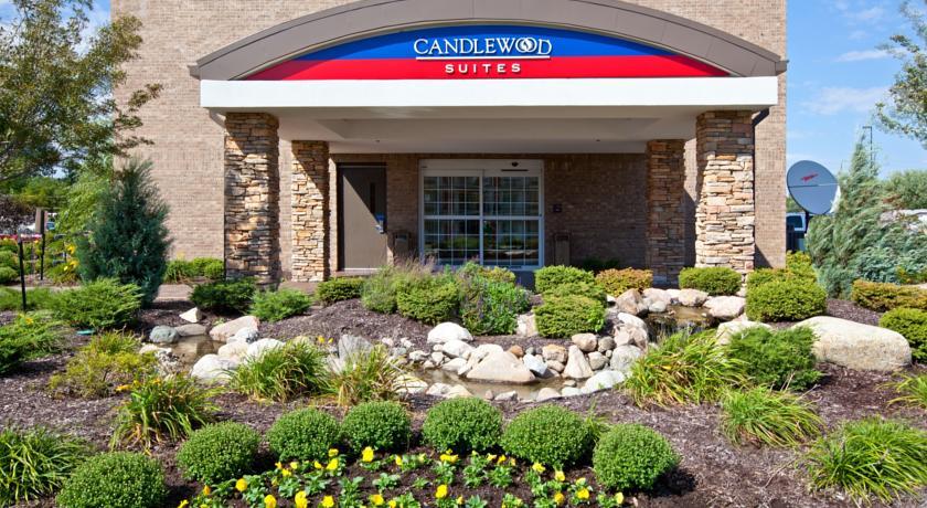 Candlewood Suites Indianapolis Airport