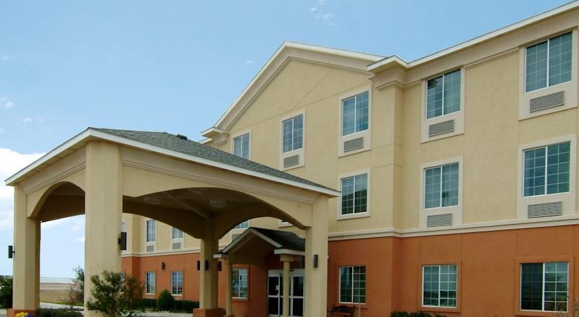 Отель Comfort Suites San Angelo