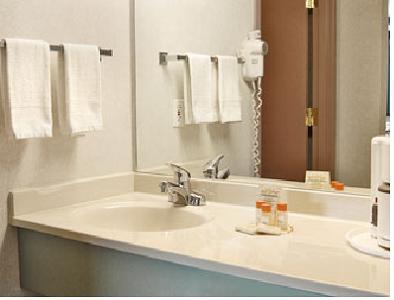 Отель Knights Inn Ottawa